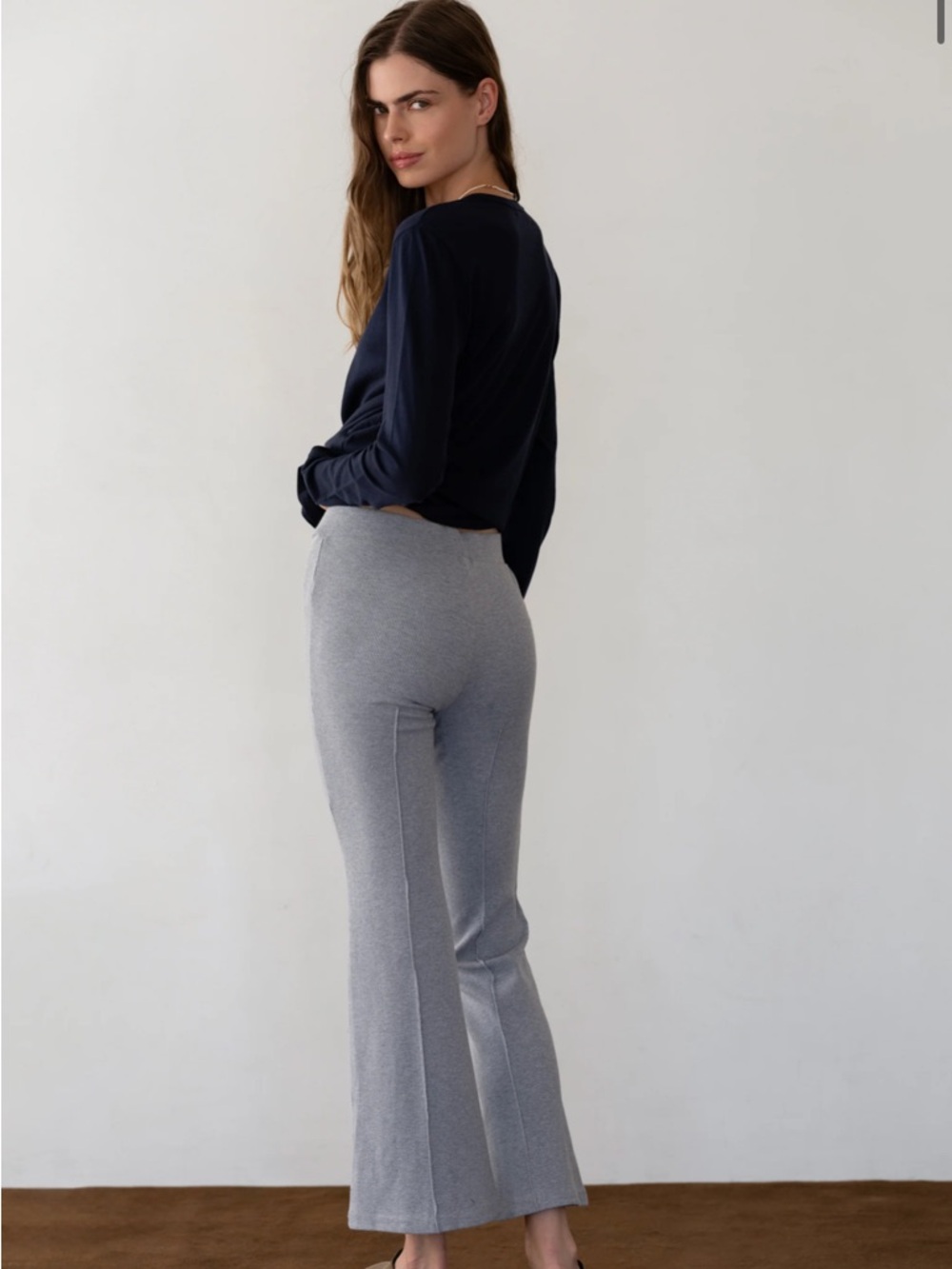 DONNI. Rib Kick Flare in Heather Gray - Picture 6 of 9